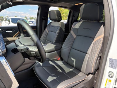 2024 GMC Canyon 4WD Denali