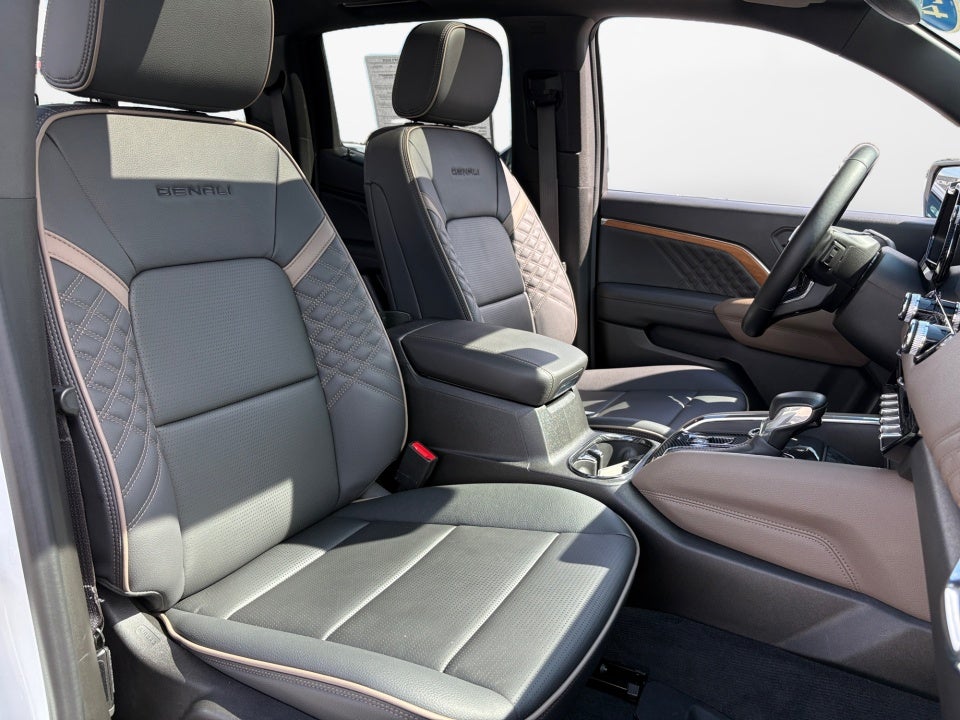 2024 GMC Canyon 4WD Denali