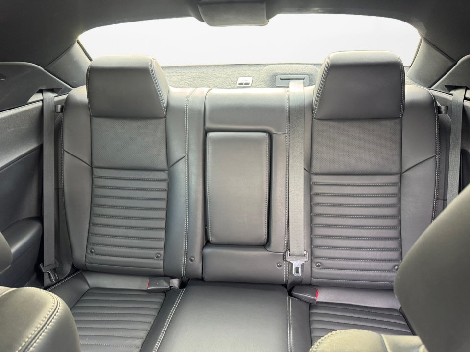 2013 Dodge Challenger SXT Plus