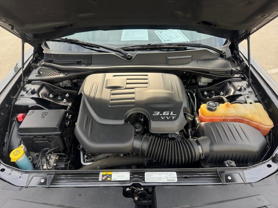 2013 Dodge Challenger SXT Plus