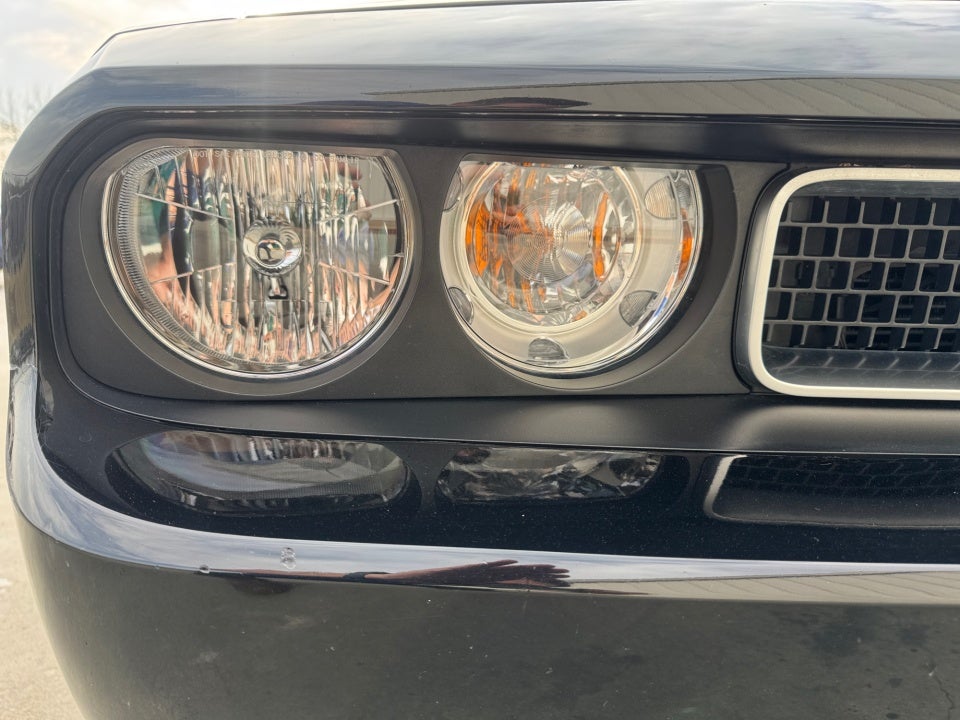 2013 Dodge Challenger SXT Plus