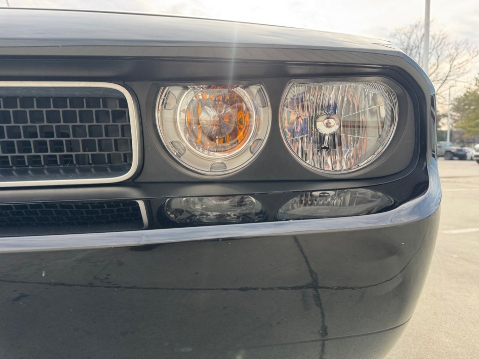 2013 Dodge Challenger SXT Plus