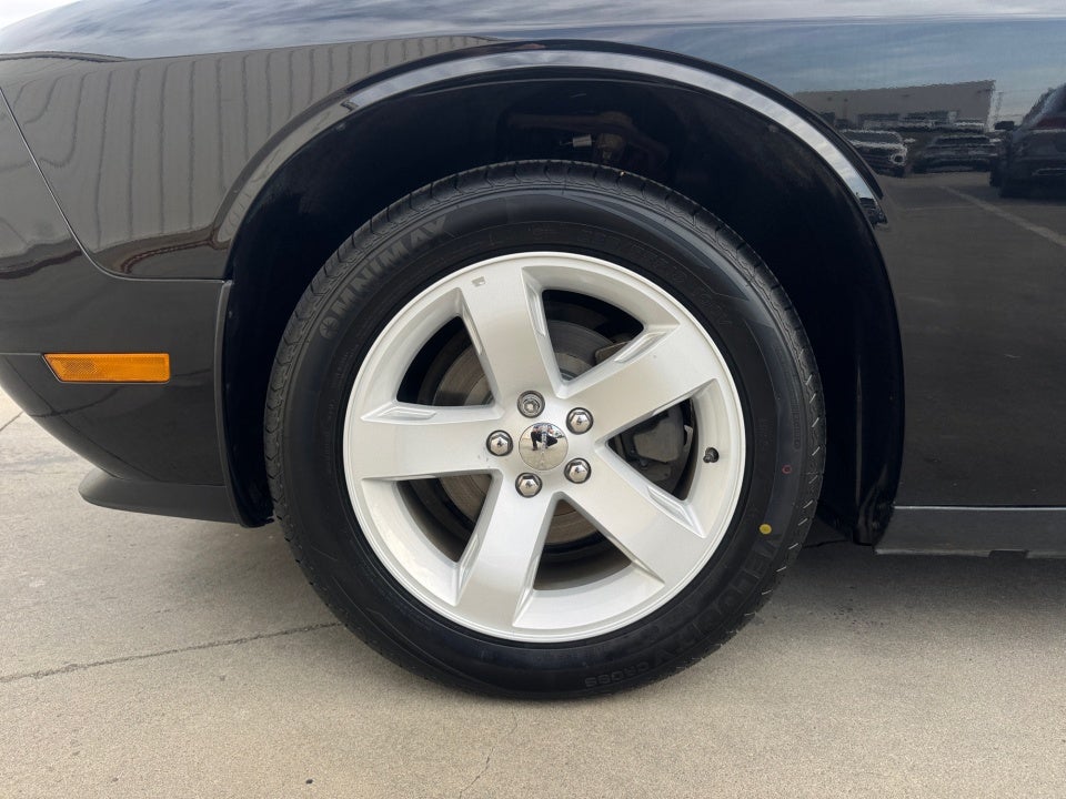 2013 Dodge Challenger SXT Plus