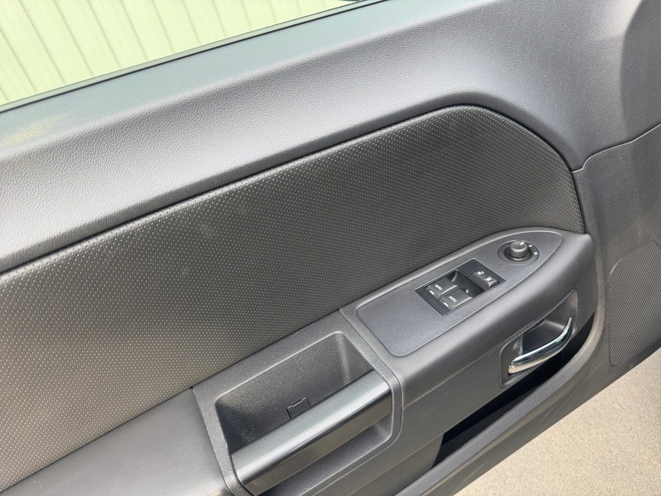 2013 Dodge Challenger SXT Plus