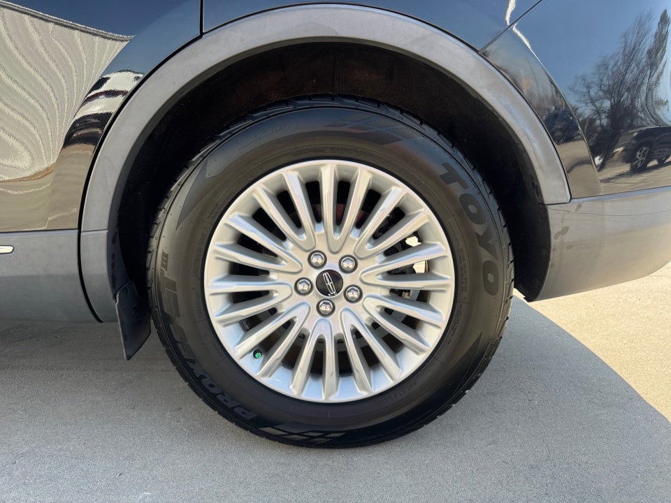 2020 Lincoln Nautilus Standard