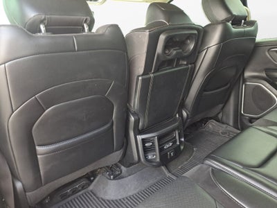 2020 RAM 1500 Laramie Crew Cab 4x4 5'7" Box