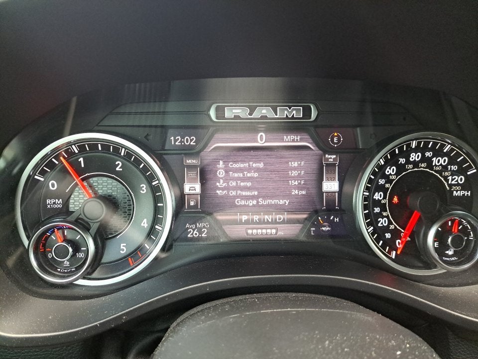 2020 RAM 1500 Laramie Crew Cab 4x4 5'7" Box