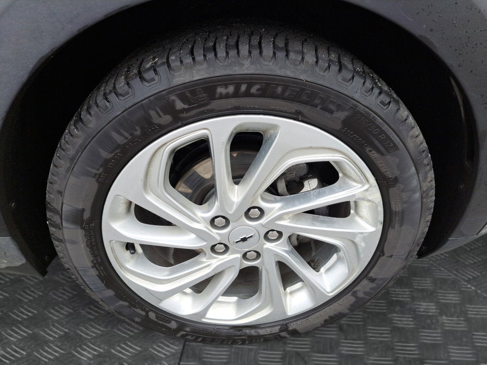 2023 Chevrolet Bolt EUV LT