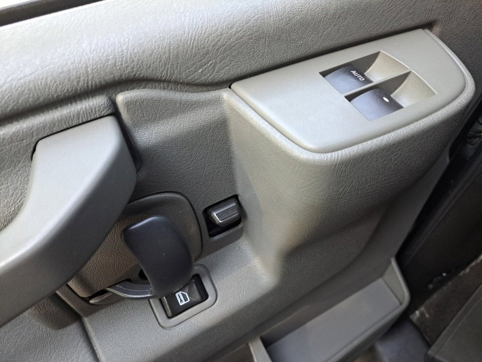 2017 Chevrolet Express Passenger 3500 LT