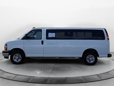 2024 Chevrolet Express Passenger 3500 1LT