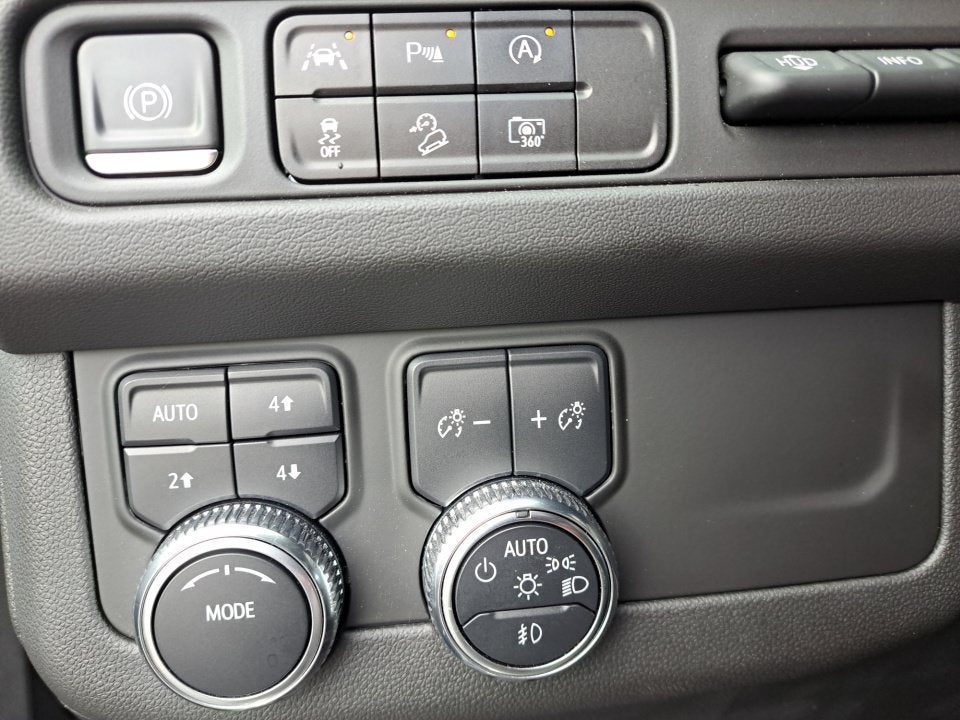 2023 GMC Yukon AT4