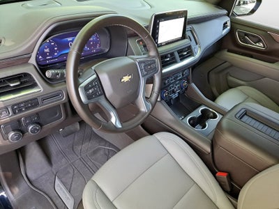 2023 Chevrolet Suburban LT