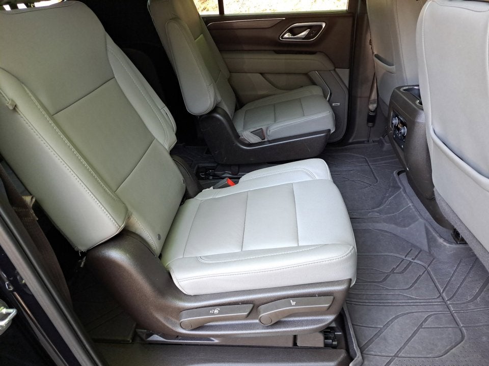 2023 Chevrolet Suburban LT