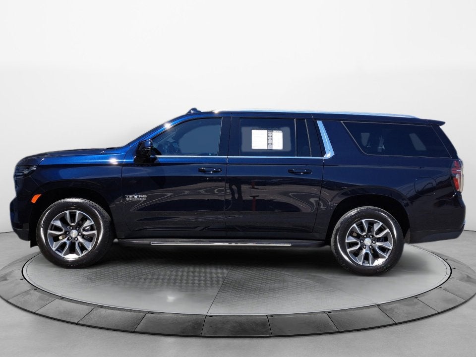 2023 Chevrolet Suburban LT