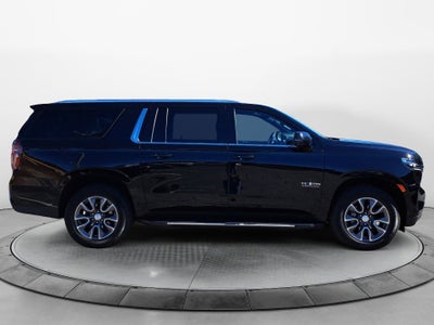 2022 Chevrolet Suburban LT