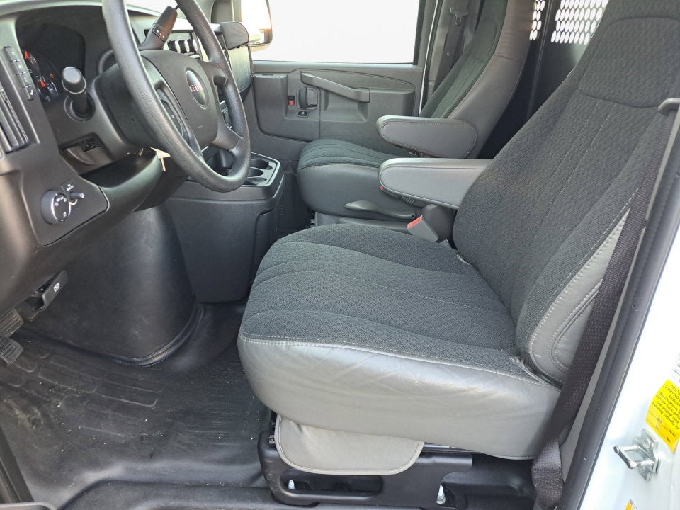 2025 GMC Savana Cargo Work Van
