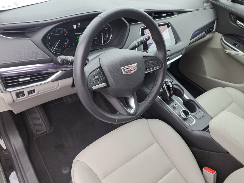2023 Cadillac XT4 Luxury