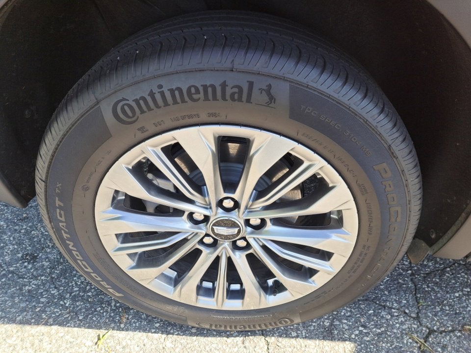 2025 Cadillac XT4 Premium Luxury