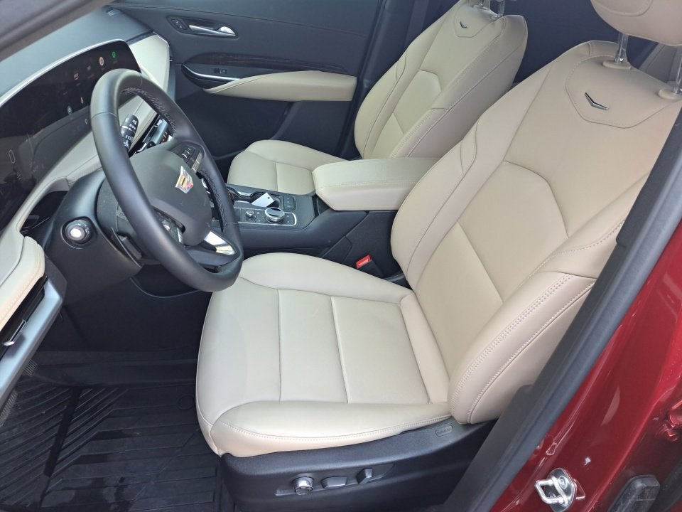 2025 Cadillac XT4 Premium Luxury