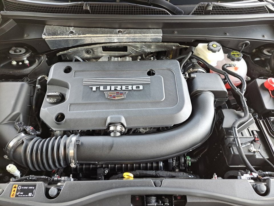 2025 Cadillac XT4 Premium Luxury