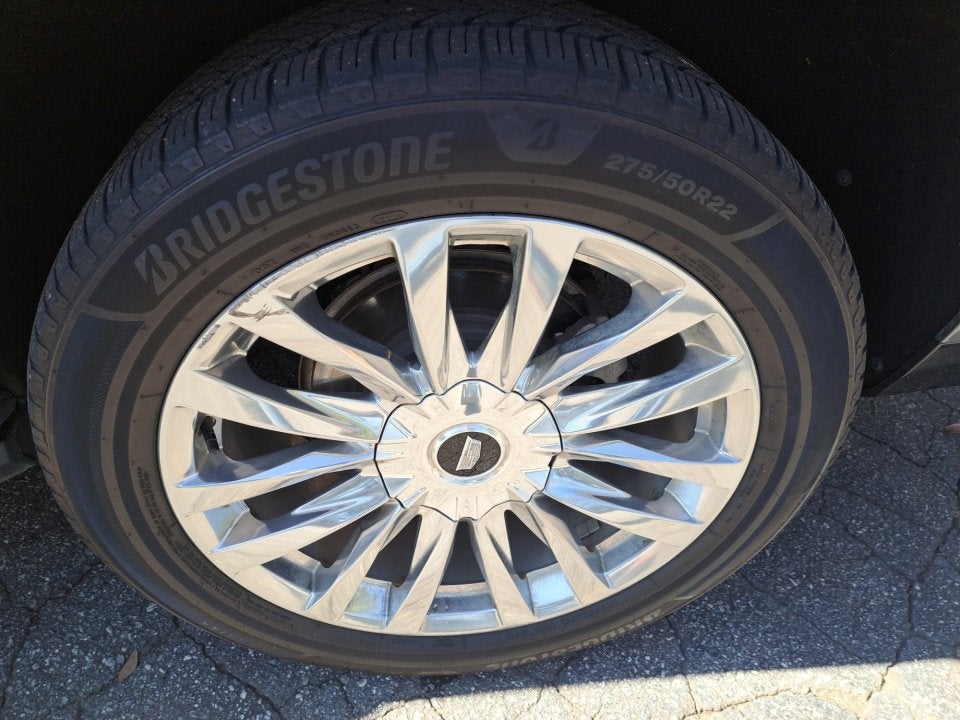 2022 Cadillac Escalade Premium Luxury