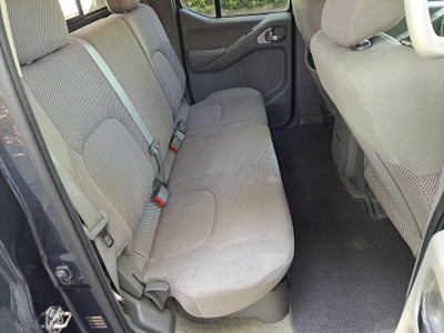 2015 Nissan Frontier SV