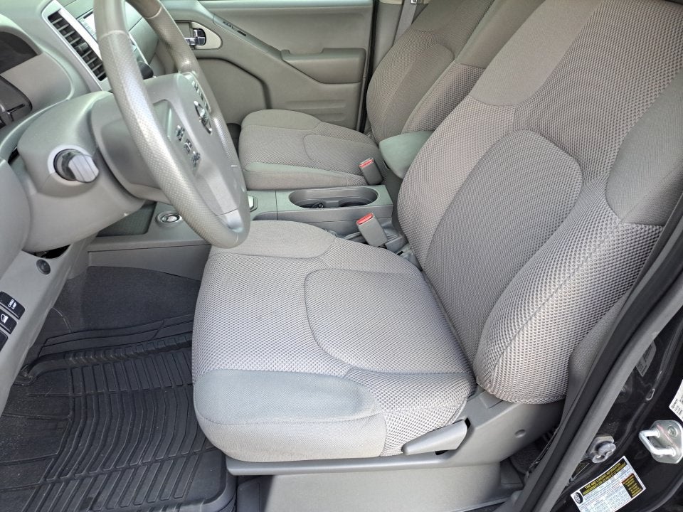 2021 Nissan Frontier Crew Cab SV 4x4