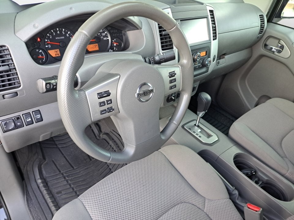 2021 Nissan Frontier Crew Cab SV 4x4