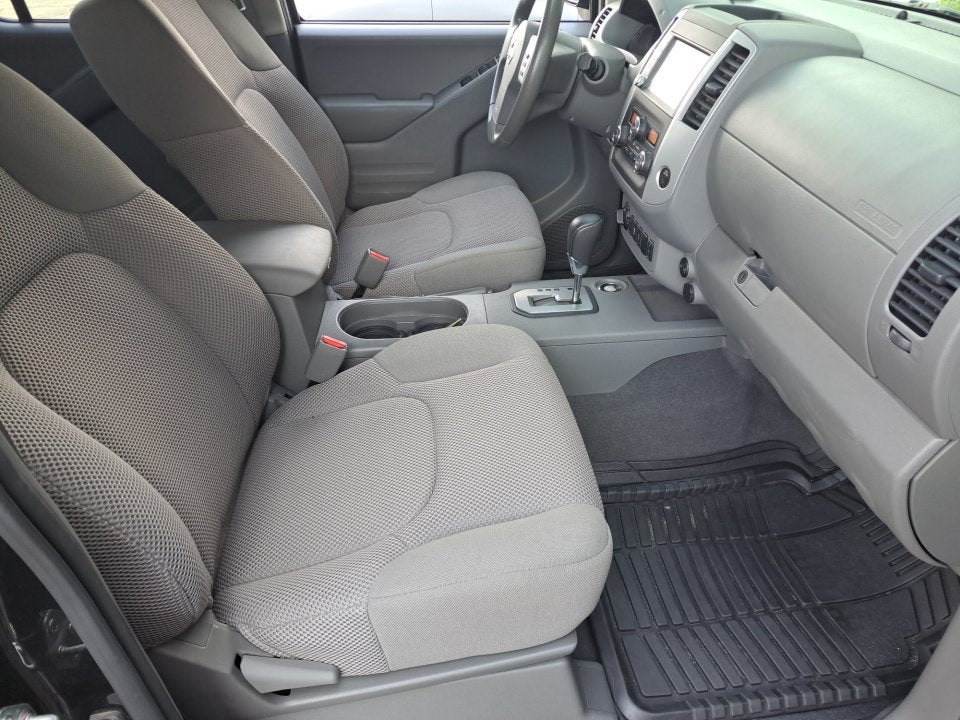 2021 Nissan Frontier Crew Cab SV 4x4