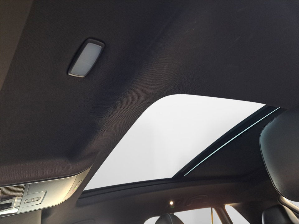 2020 Volkswagen Atlas Cross Sport 3.6L V6 SEL R-Line