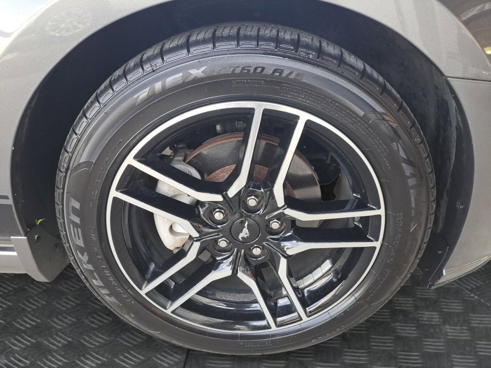 2014 Ford Mustang V6