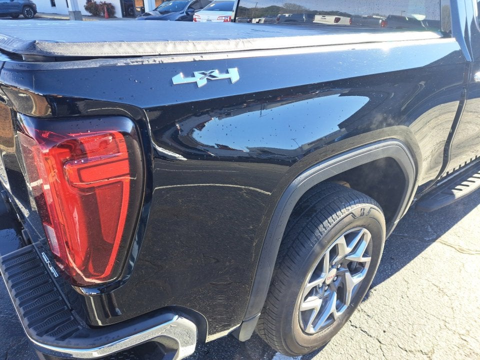 2022 GMC Sierra 1500 SLT