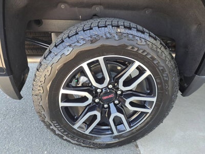 2025 GMC Sierra 1500 AT4