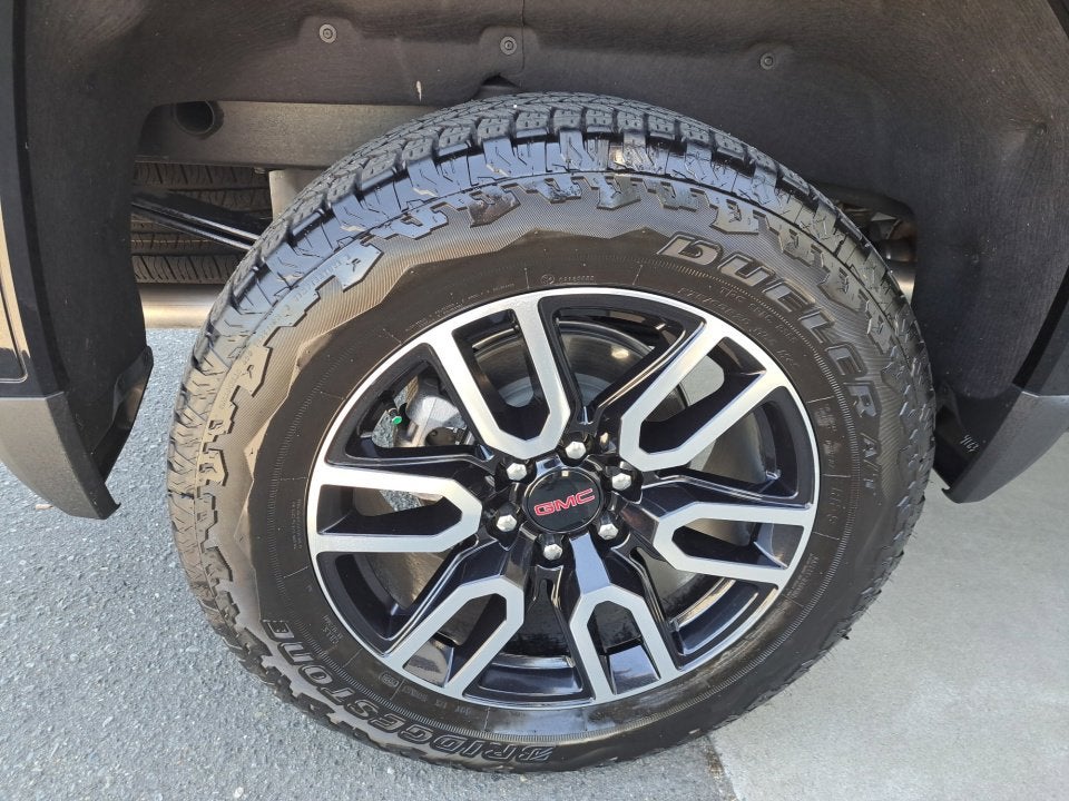 2025 GMC Sierra 1500 AT4