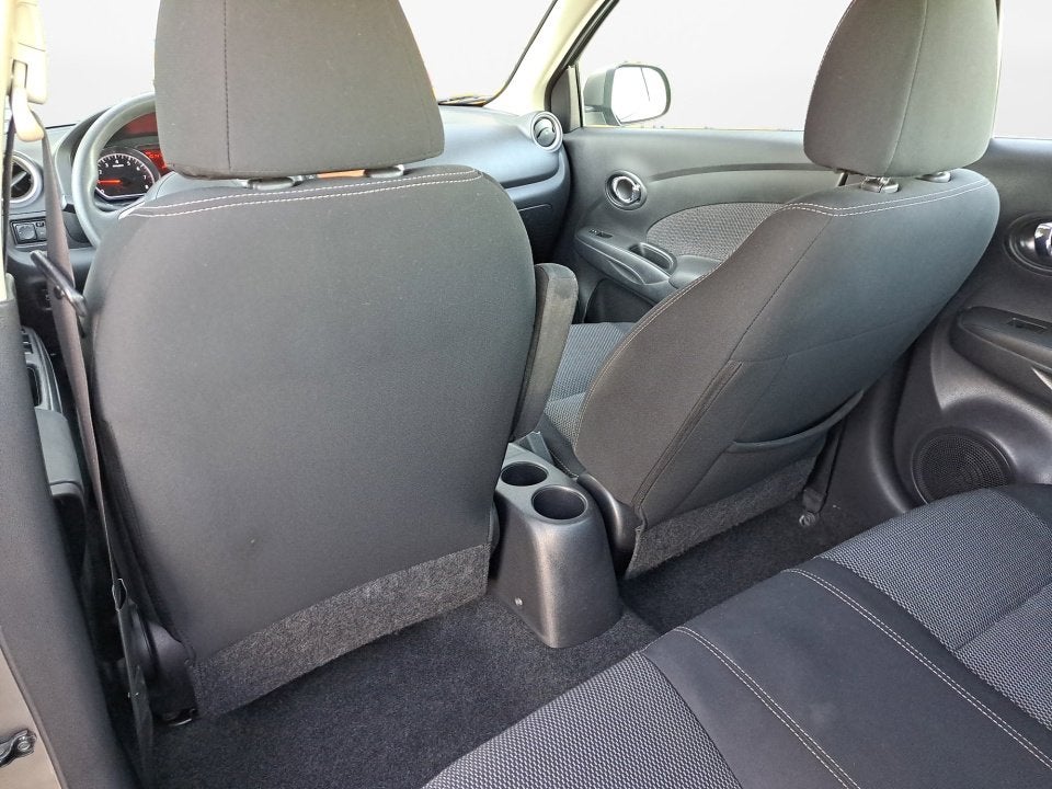 2014 Nissan Versa SV