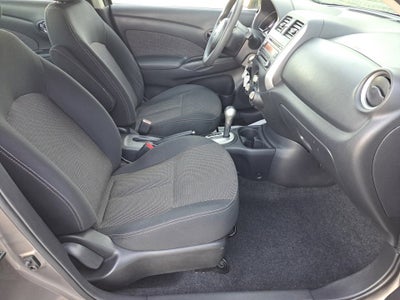 2014 Nissan Versa SV