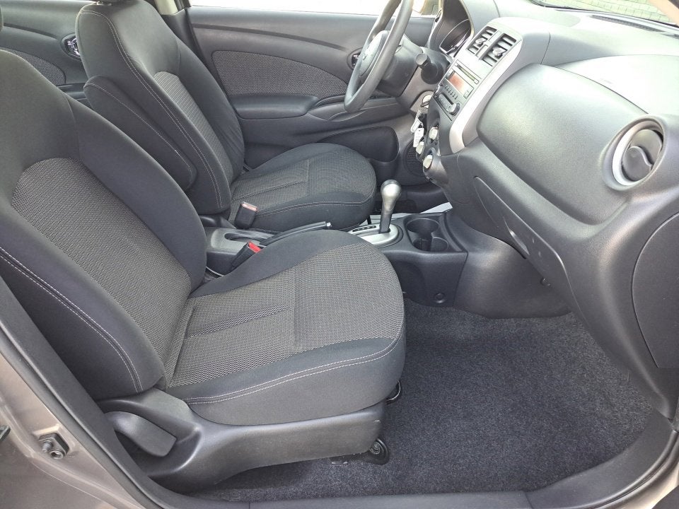 2014 Nissan Versa SV