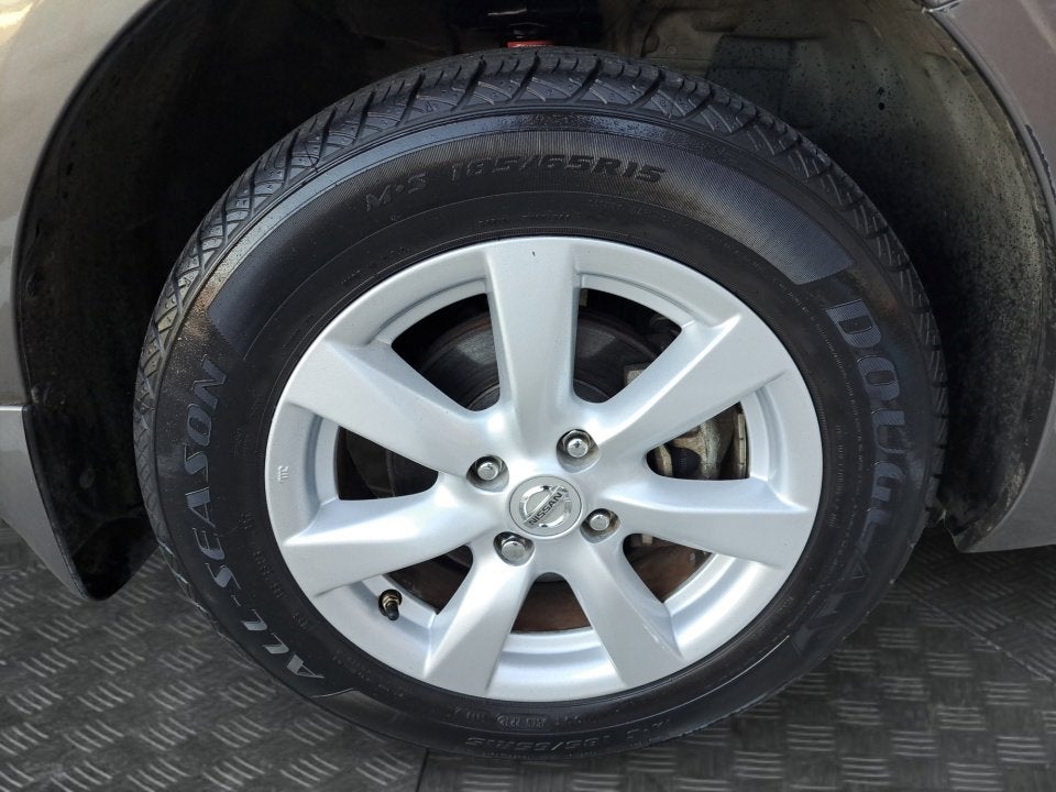 2014 Nissan Versa SV