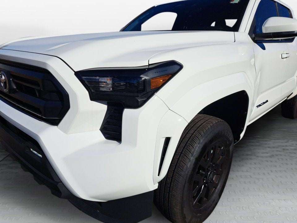 2025 Toyota Tacoma 2WD SR5