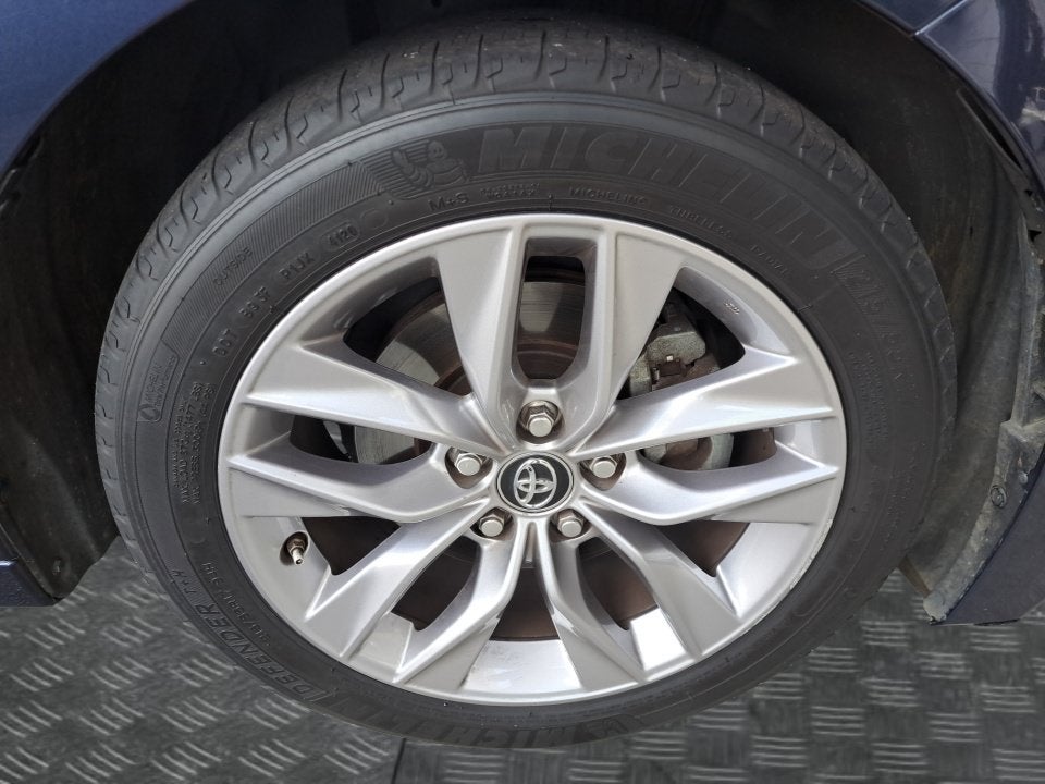 2019 Toyota Avalon XLE