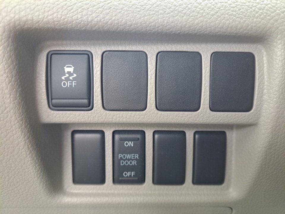 2015 Nissan Quest SV