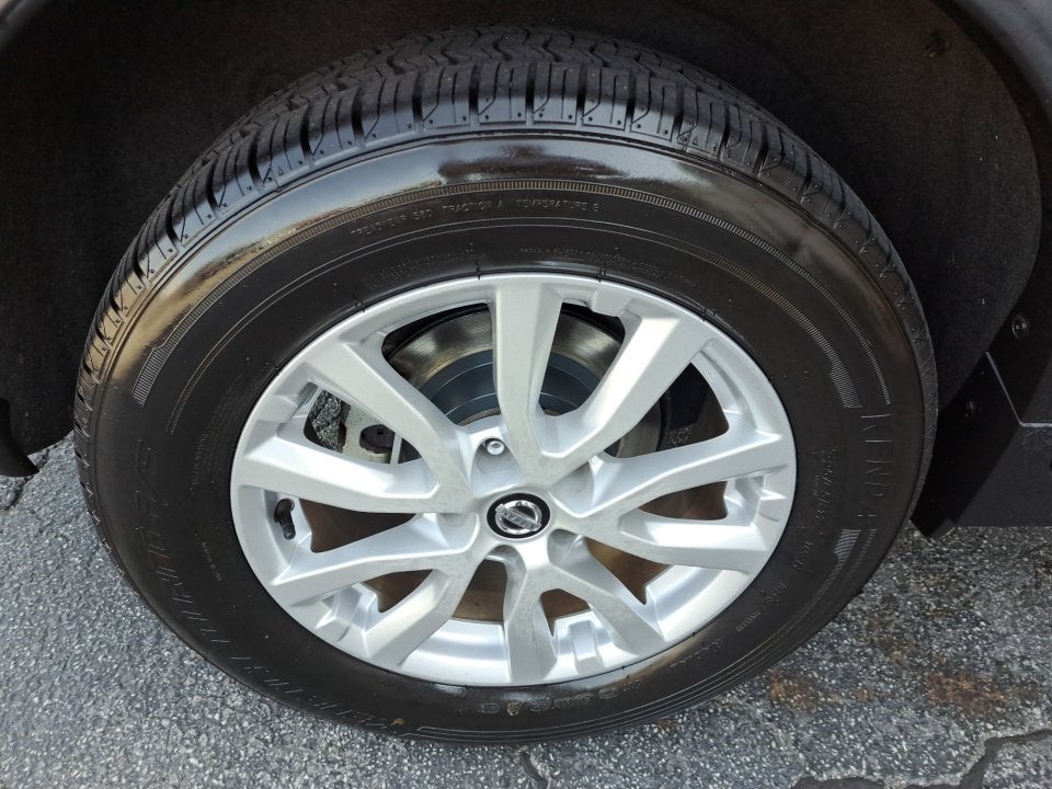 2017 Nissan Rogue SV