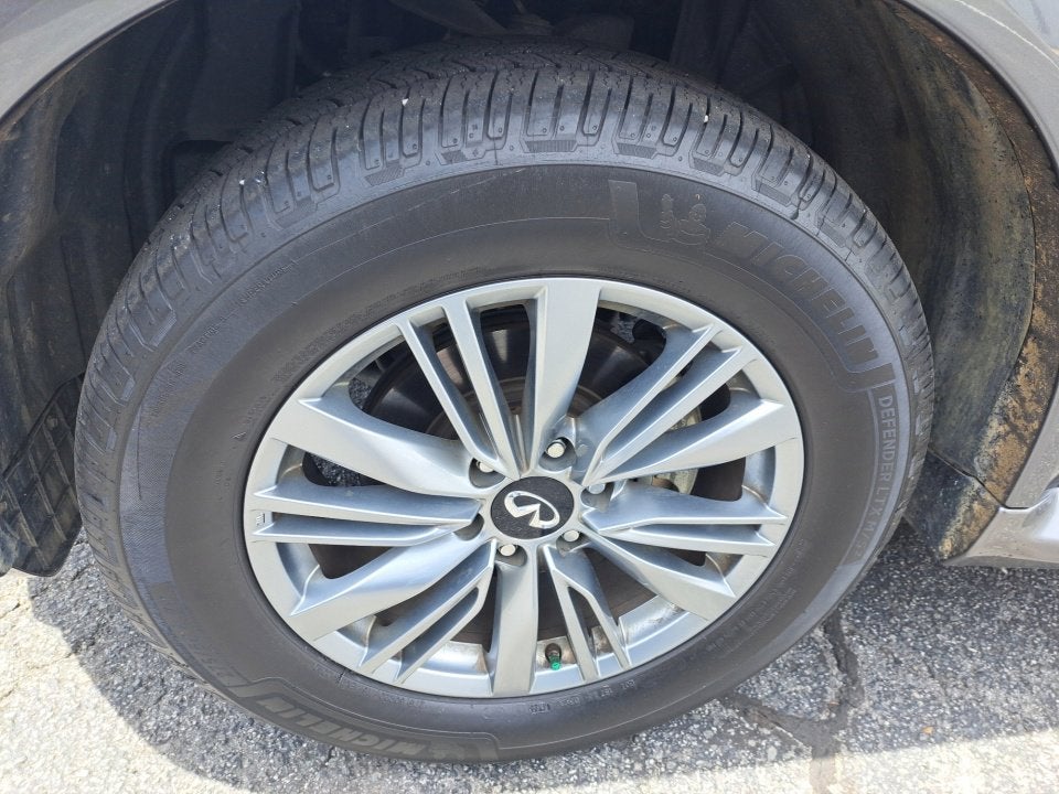 2021 INFINITI QX80 LUXE