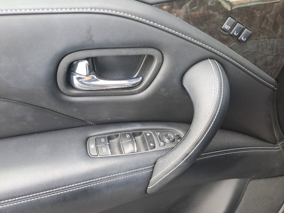 2021 INFINITI QX80 LUXE