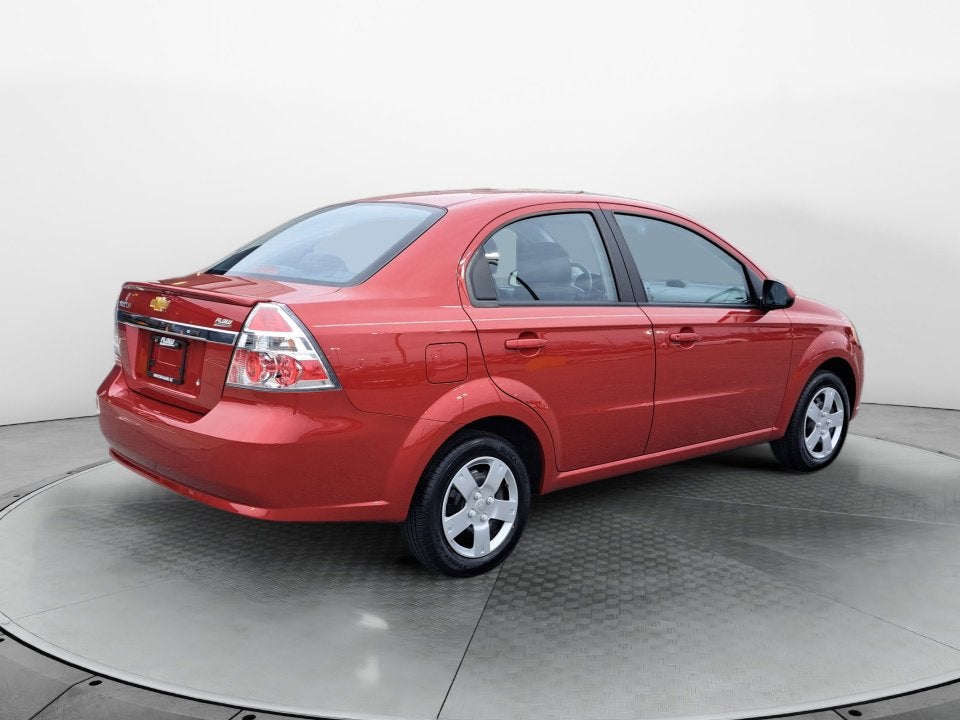 2011 Chevrolet Aveo LT w/1LT
