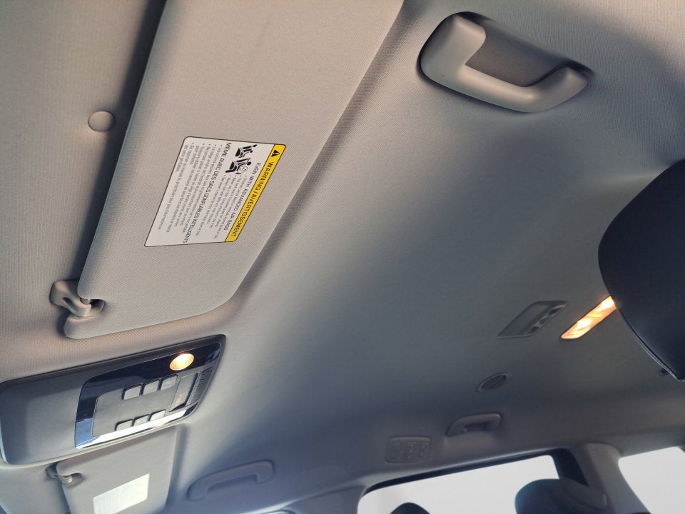 2023 Kia Carnival LX