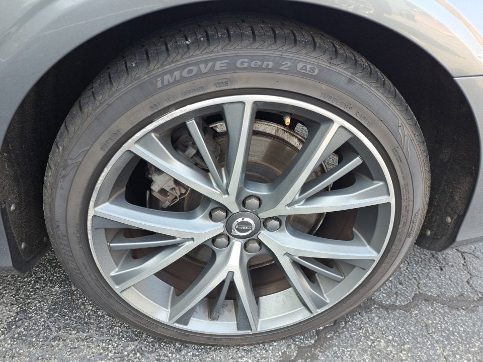 2017 Volvo S90 T6 Momentum
