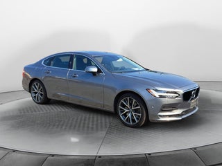 2017 Volvo S90 T6 Momentum