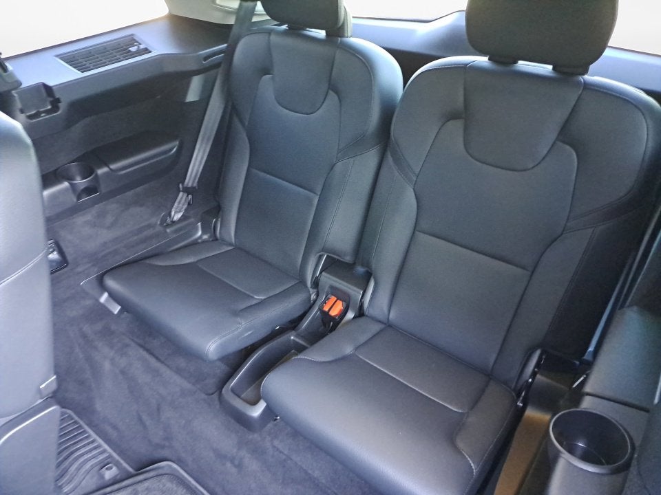 2023 Volvo XC90 Plus